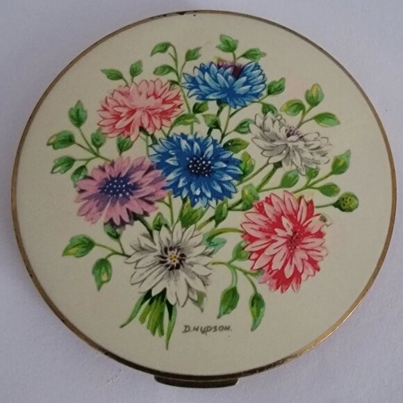 Vintage Stratton Signed Floral Mirror Compact with Make-Up Compartment - Picture 2 of 10